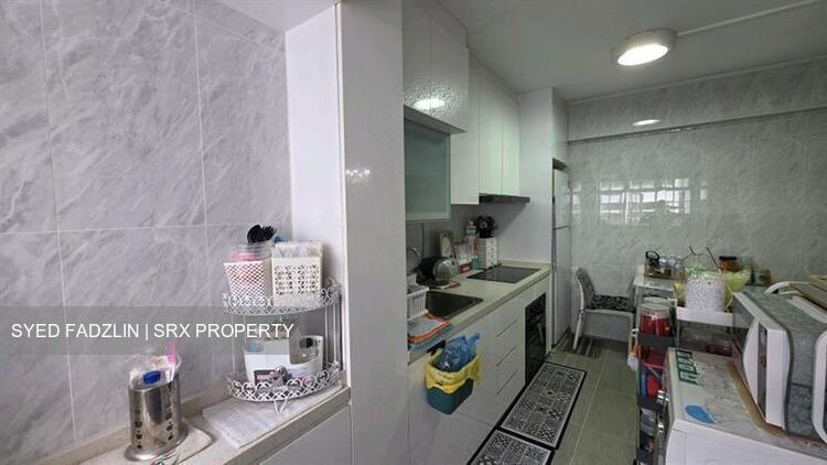 Blk 337 Jurong East Avenue 1 (Jurong East), HDB Executive #559129581